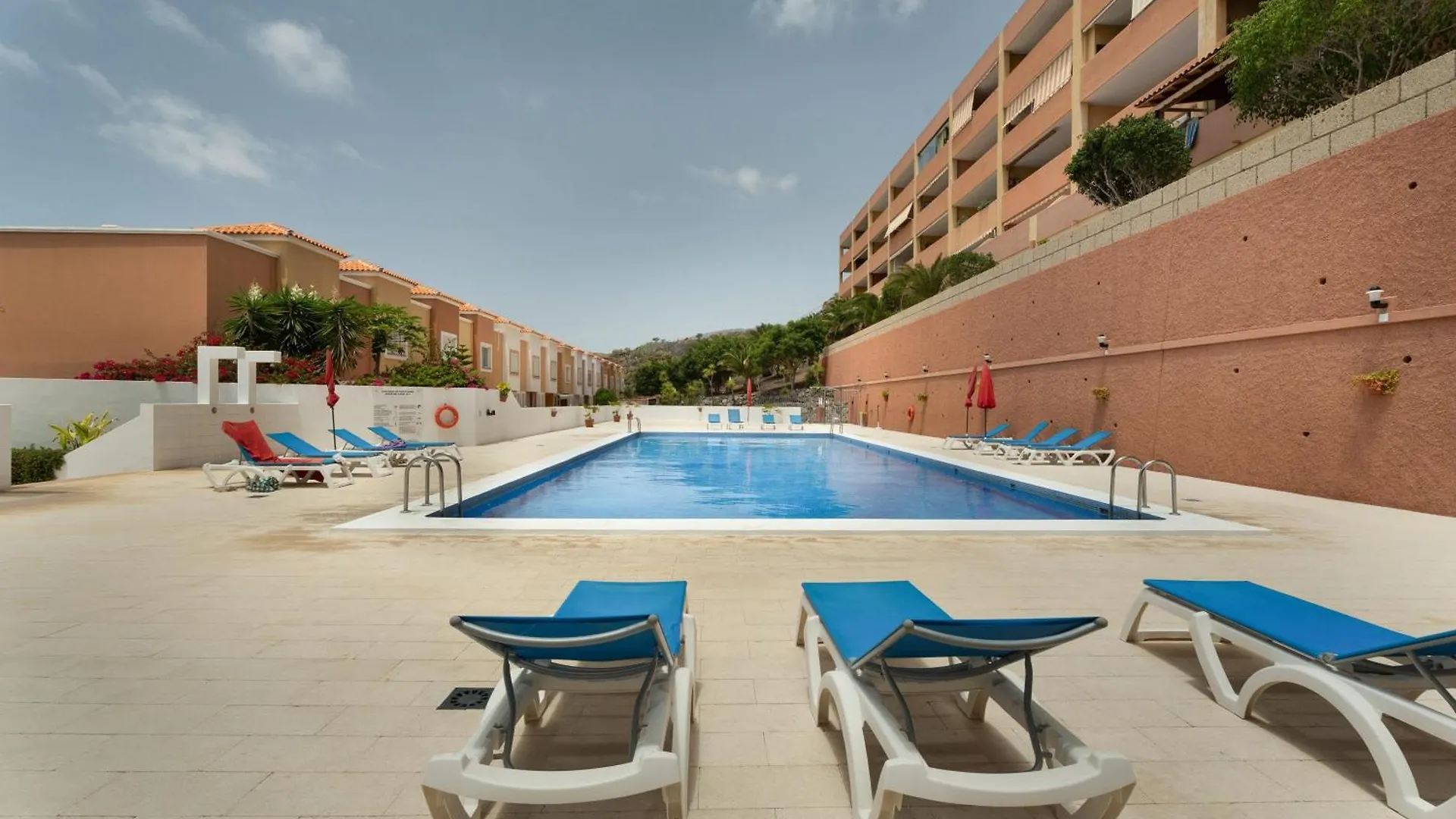 Sunset Adeje Apartament의 연락처